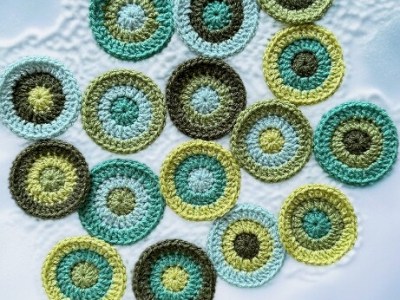 Happy Circles II – My new experiment in random colour&nbsp;placement